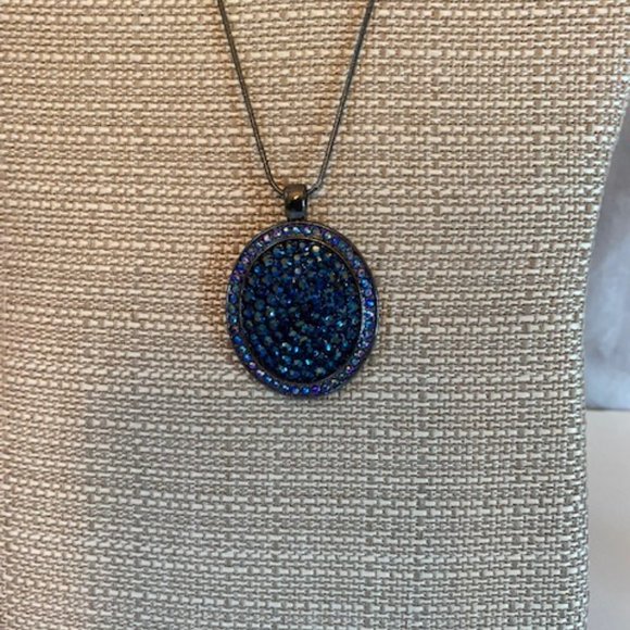 Collier Ancien Or Patiné Avec Pierre Bleue Facettée Et Perle - Modèle 108 - Occasion
